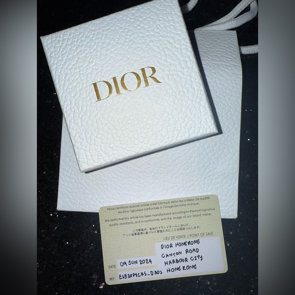 Dior Pearl Earrings - Picture 4 of 5